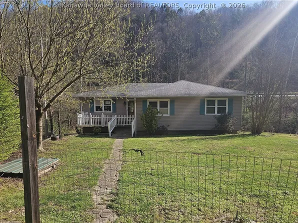 234 Daystar Rd, Delbarton, WV 25670