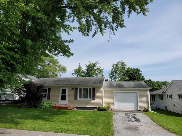 7179 Boynton St, Lexington, MI 48450