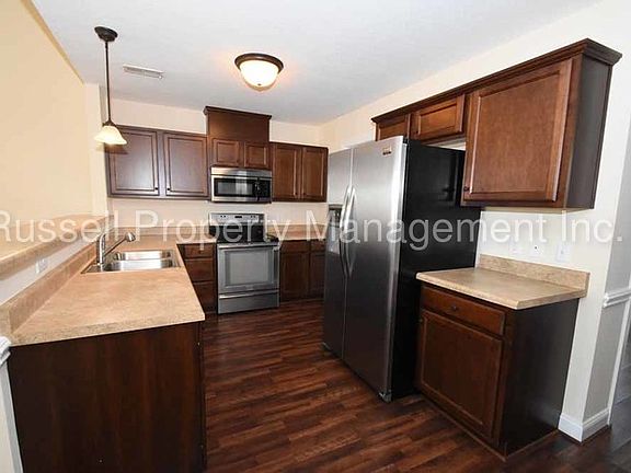 4th image of 2213 A Sweet Bay Dr