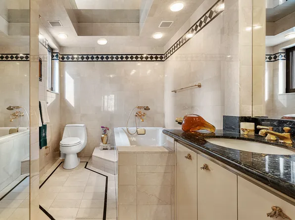 200 Central Park South 24A image 11 of 11