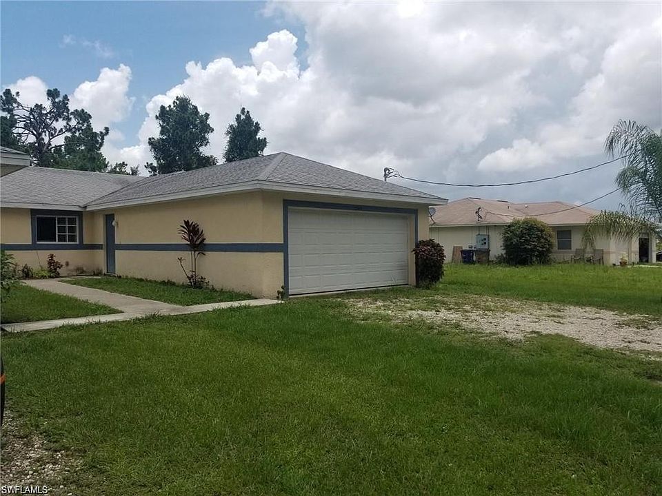 2nd image of 2242 Fairway Dr