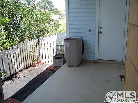 5th image of 112 Whitewing Way