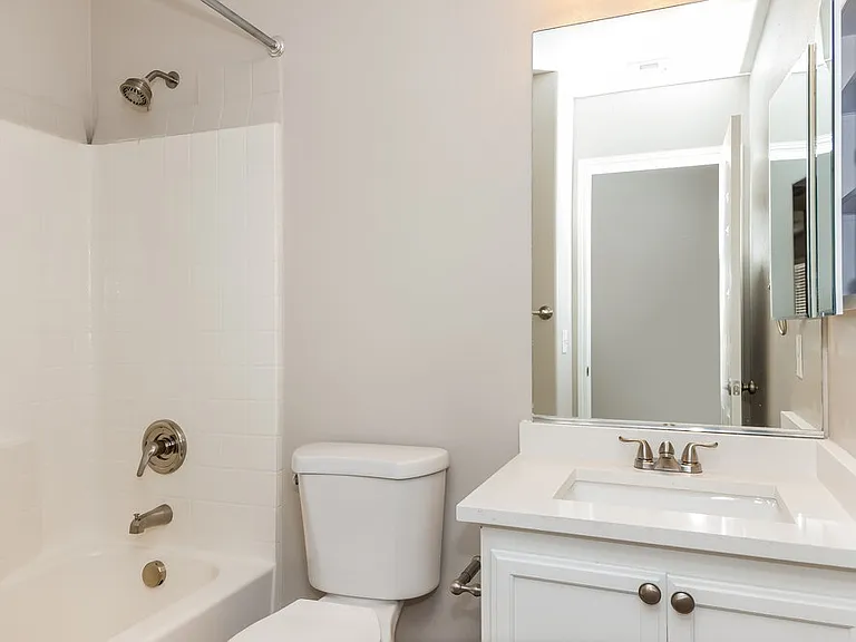 5864 Cape Hatteras Ct — Photo 17