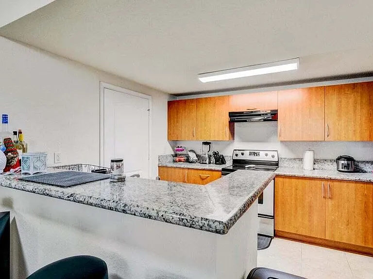 130 Peacock Blvd #16 — Photo 6
