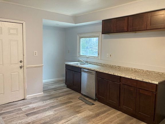 2nd image of 6924 Fullerton Ave