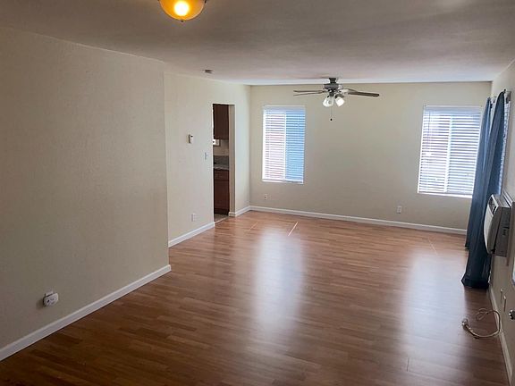 3rd image of 2278 Oakmont St