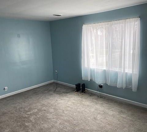 5th image of 24 Evelyn Ave Floor 2