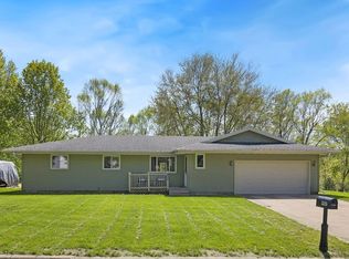 902 Miller Pl, La Crosse, WI 54603