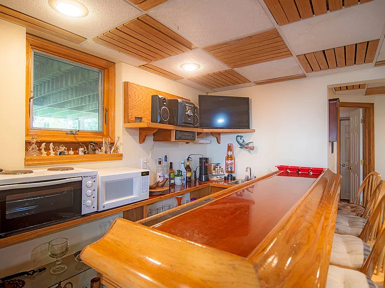 76 Blackwatch Ct — Photo 16