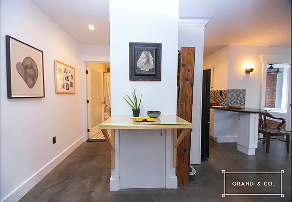 Rented by Grand & Co. | media 30