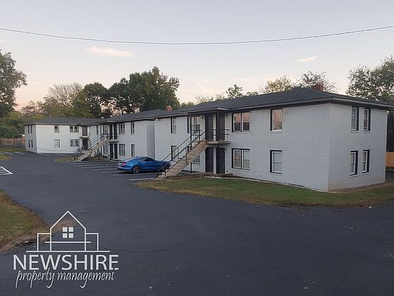 4th image of 1101-1109 Hampton Avenue Ext #1101-D