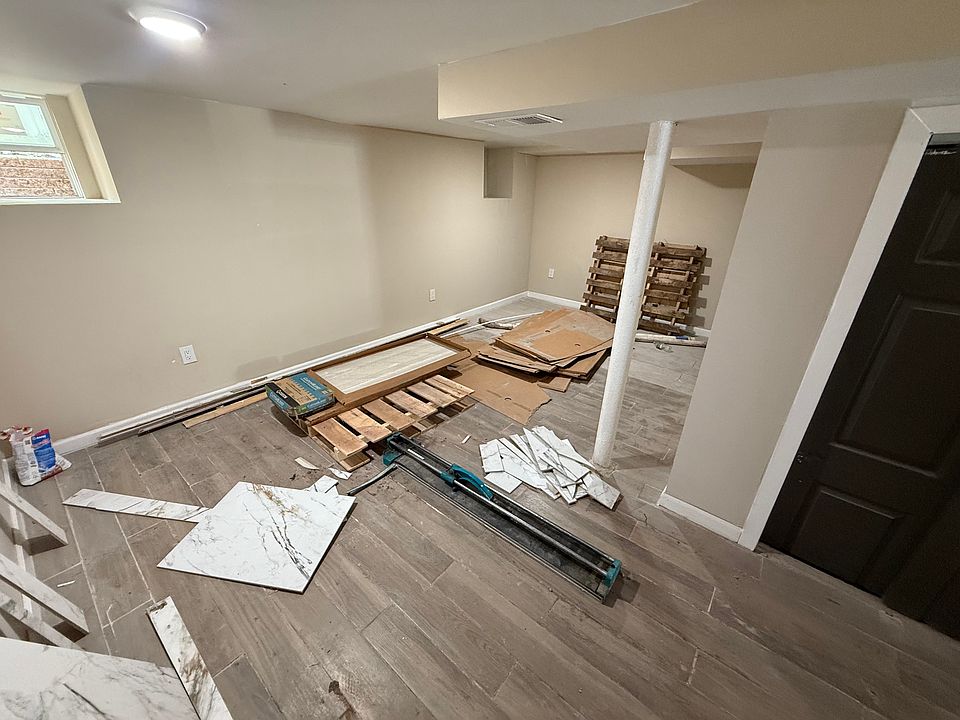 Building Photo 4