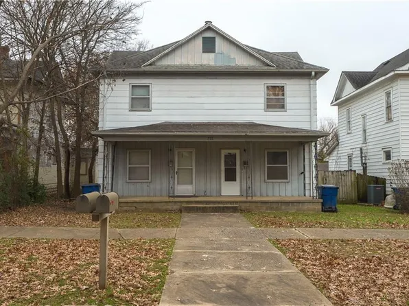 713 Lincoln St, Coffeyville, KS 67337