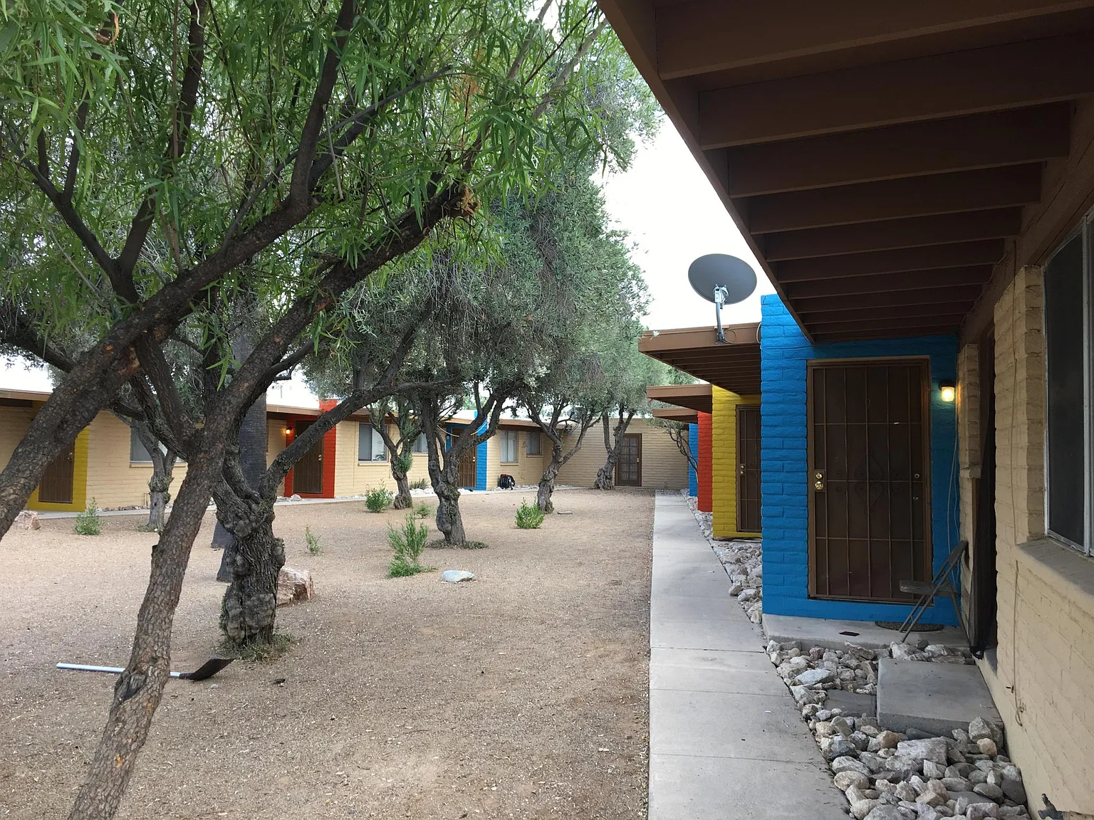 2 bed, $950 — Photo 3