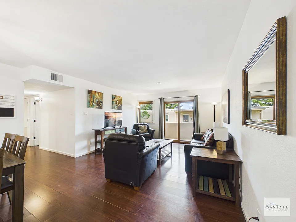 601 W San Mateo Rd #70