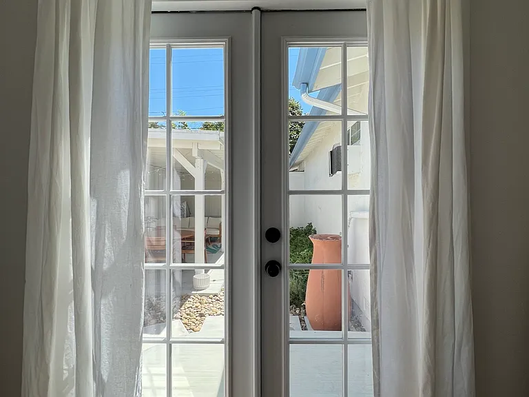 2832 S Rimpau Blvd — Photo 27