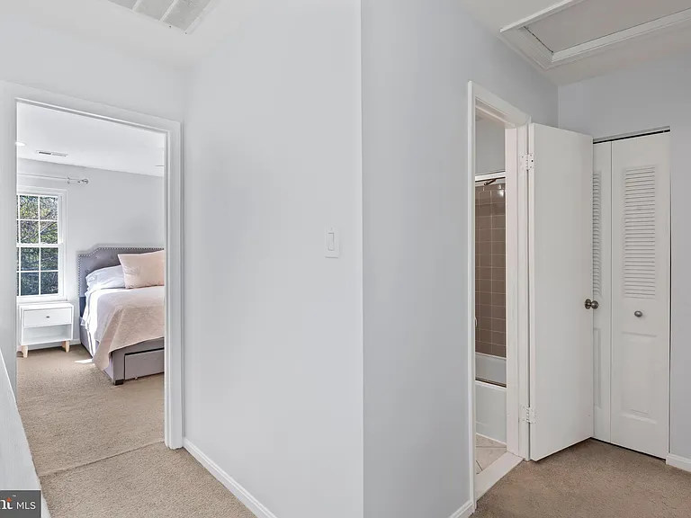 10267 Green Holly Ter — Photo 27