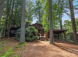 60 Kinross Dr, Flat Rock, NC 28731