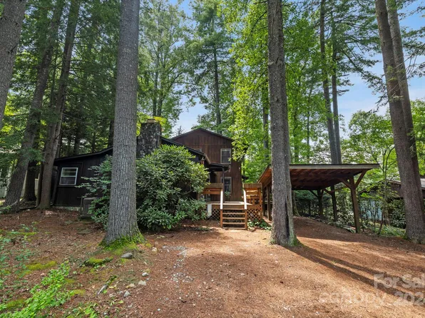 60 Kinross Dr, Flat Rock, NC 28731