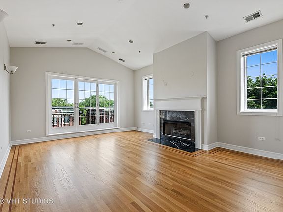 5th image of 602 Hinman Ave APT 4S