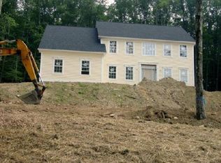 104 Walnut Tree Hill Rd, Newtown, CT 06470