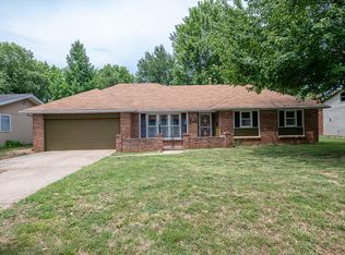 1311 E Greenwood St, Springfield, MO 65804