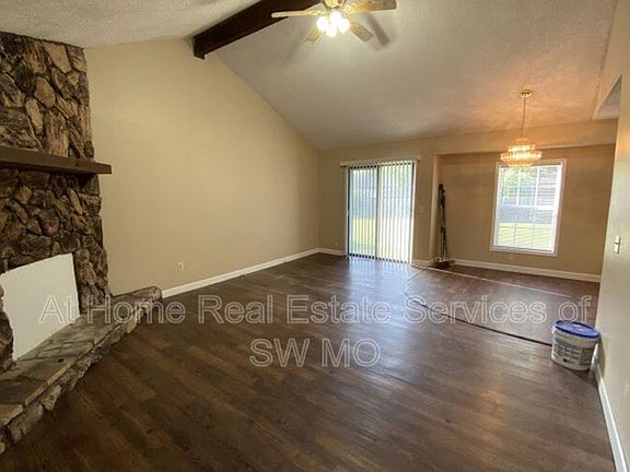 2nd image of 1207 W Sunset St #B