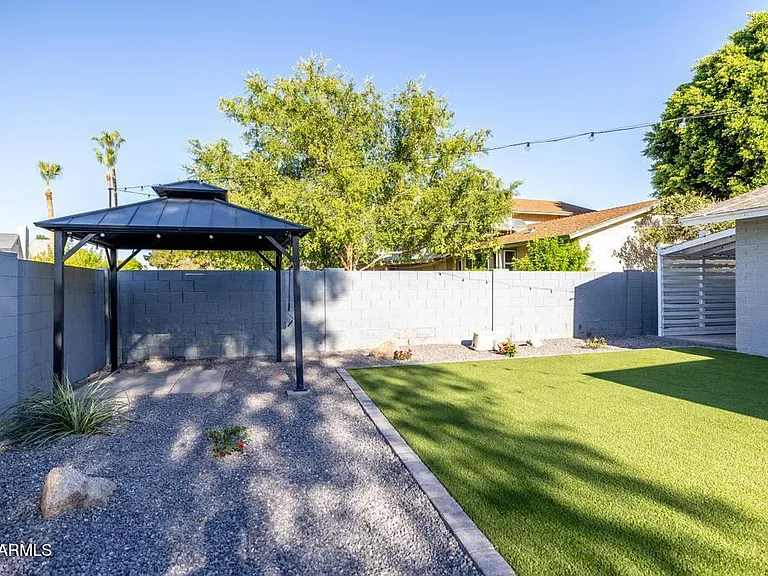 1115 W Barrow Dr — Photo 37