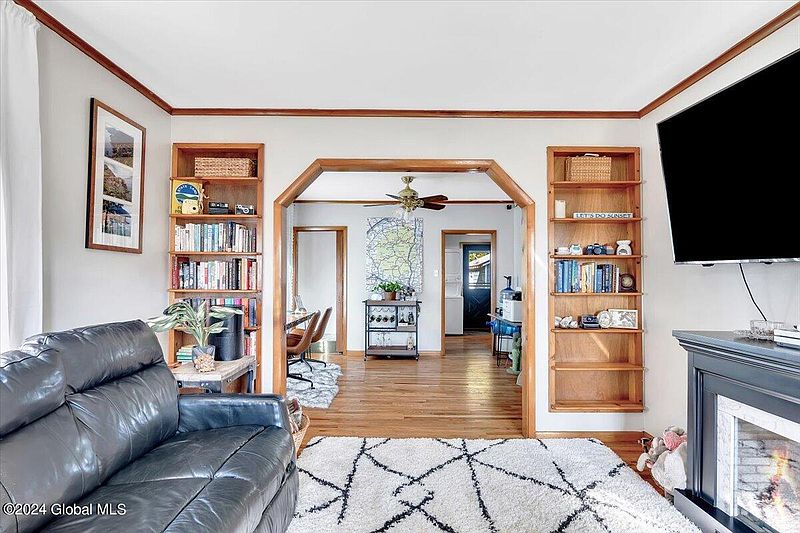 5th image of 24 Byrne Avenue