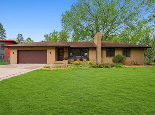 8101 Westbend Rd, Golden Valley, MN 55427