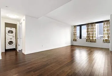 Rented by AAA Young Shuen Realty Inc.