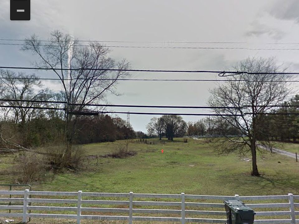 1st image of 4402 Central Pike