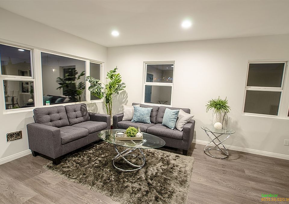 1st image of 541 Los Angeles Pl