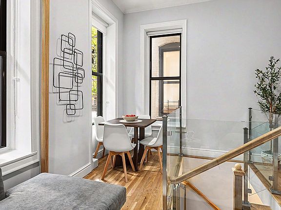 4th image of 516 E 82nd St APT 1R