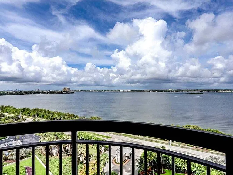 5380 N Ocean Dr #11J — Photo 35