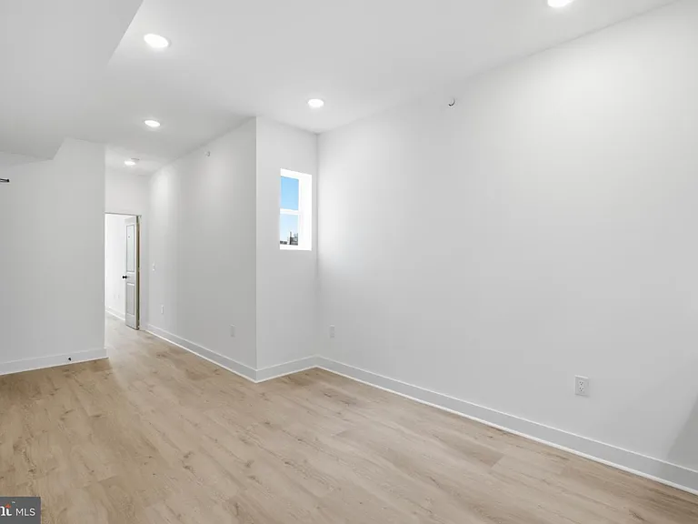 4312 Pennsgrove St #3 — Photo 6