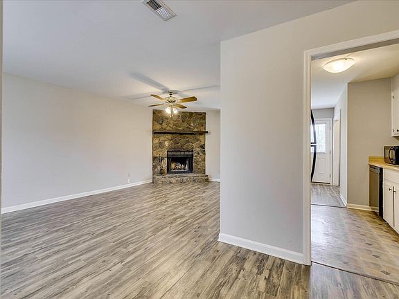 4th image of 450 Edisto Drive