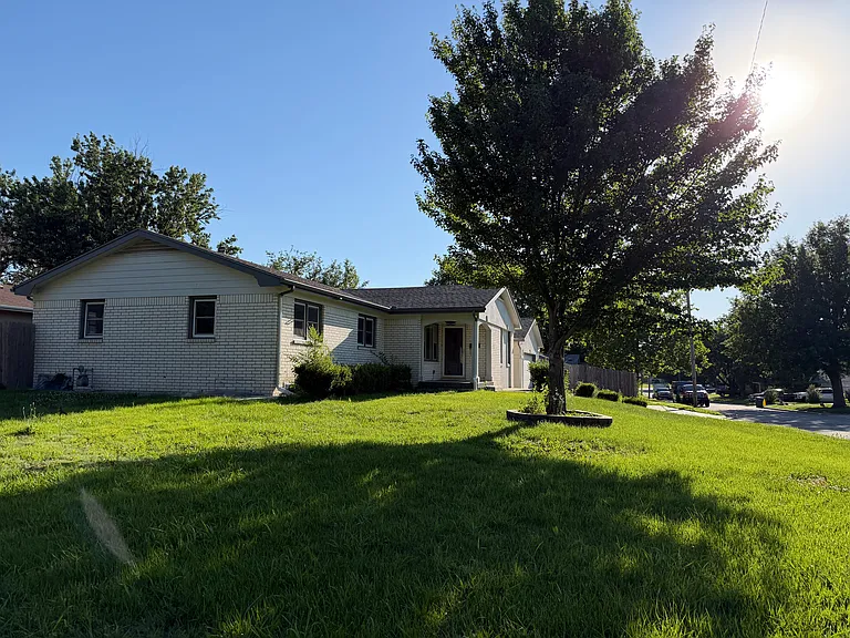 8413 E Bayley St — Photo 4