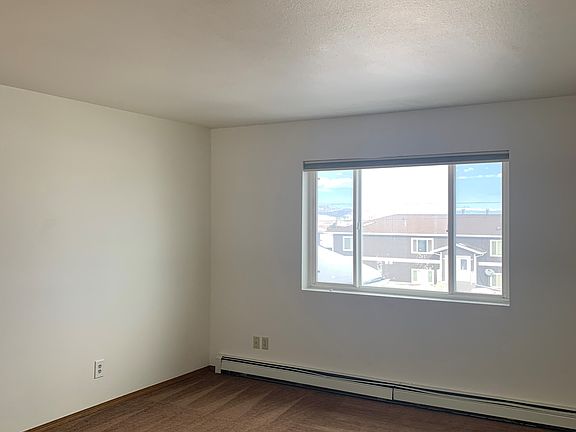 3rd image of 1724 Euclid Ave #1724