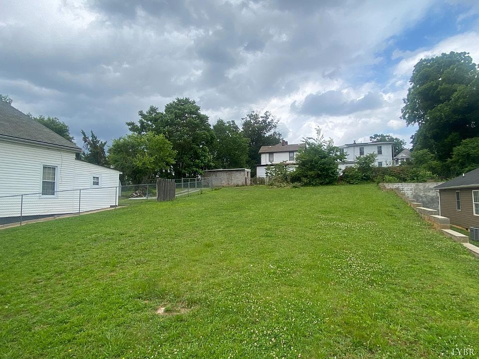 1st image of 1010 Pierce St