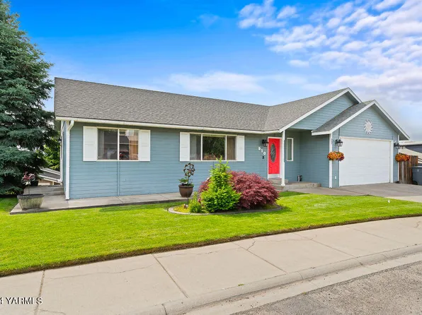 510 Baker Dr, Zillah, WA 98953