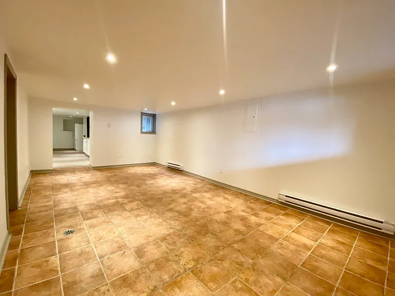 209 Madison Ave #5 — Photo 8