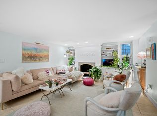 27 Perry St #B, New York, NY 10014