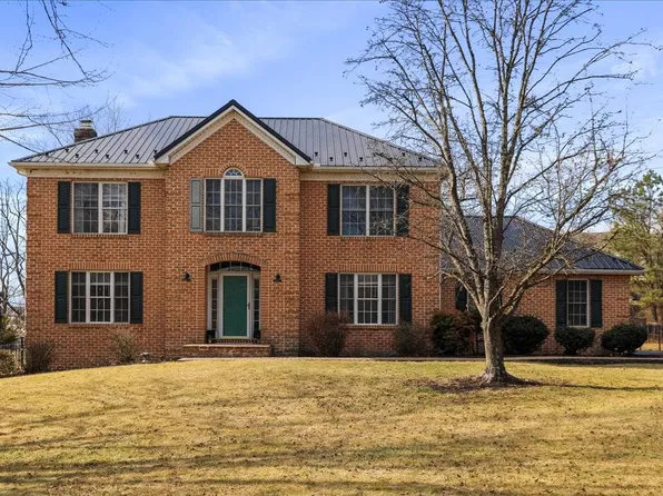 420 Old Mill Rd, Gettysburg, PA 17325