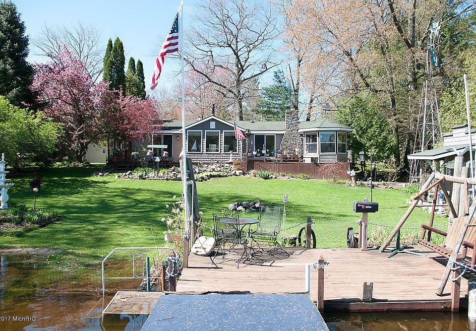 1st image of 239 Morse Dr