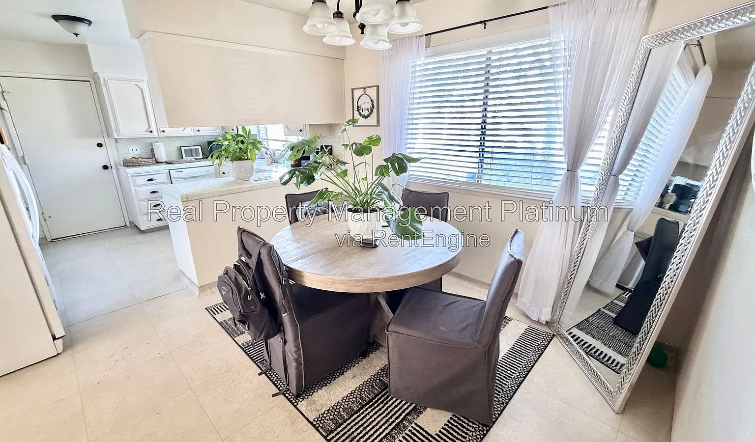 3 bed, 2.0 bath, 1626 sqft, $1,950 — Photo 3