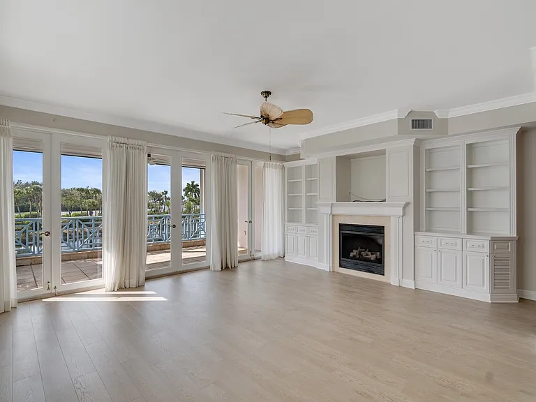 9013 Somerset Bay Ln #201 — Photo 9