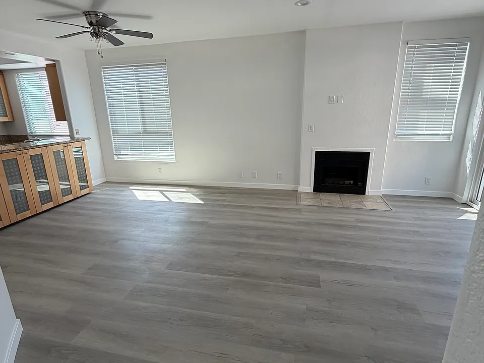 1515 S Shenandoah St #202
