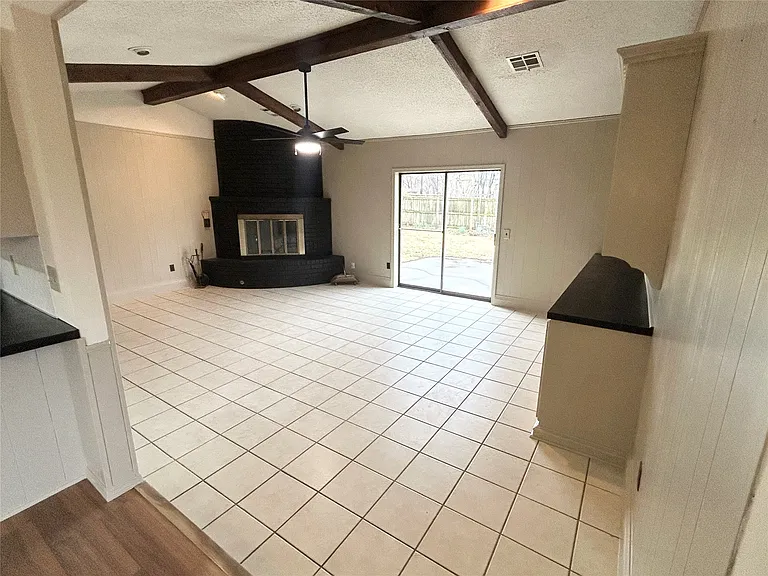 809 W Glendale St — Photo 3