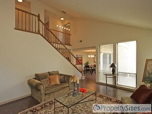 5th image of 183 Arbusto Cir